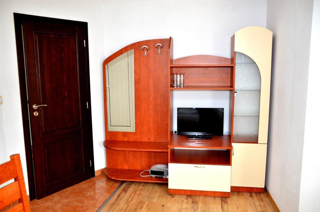 Family Hotel Daisy Borino Dış mekan fotoğraf