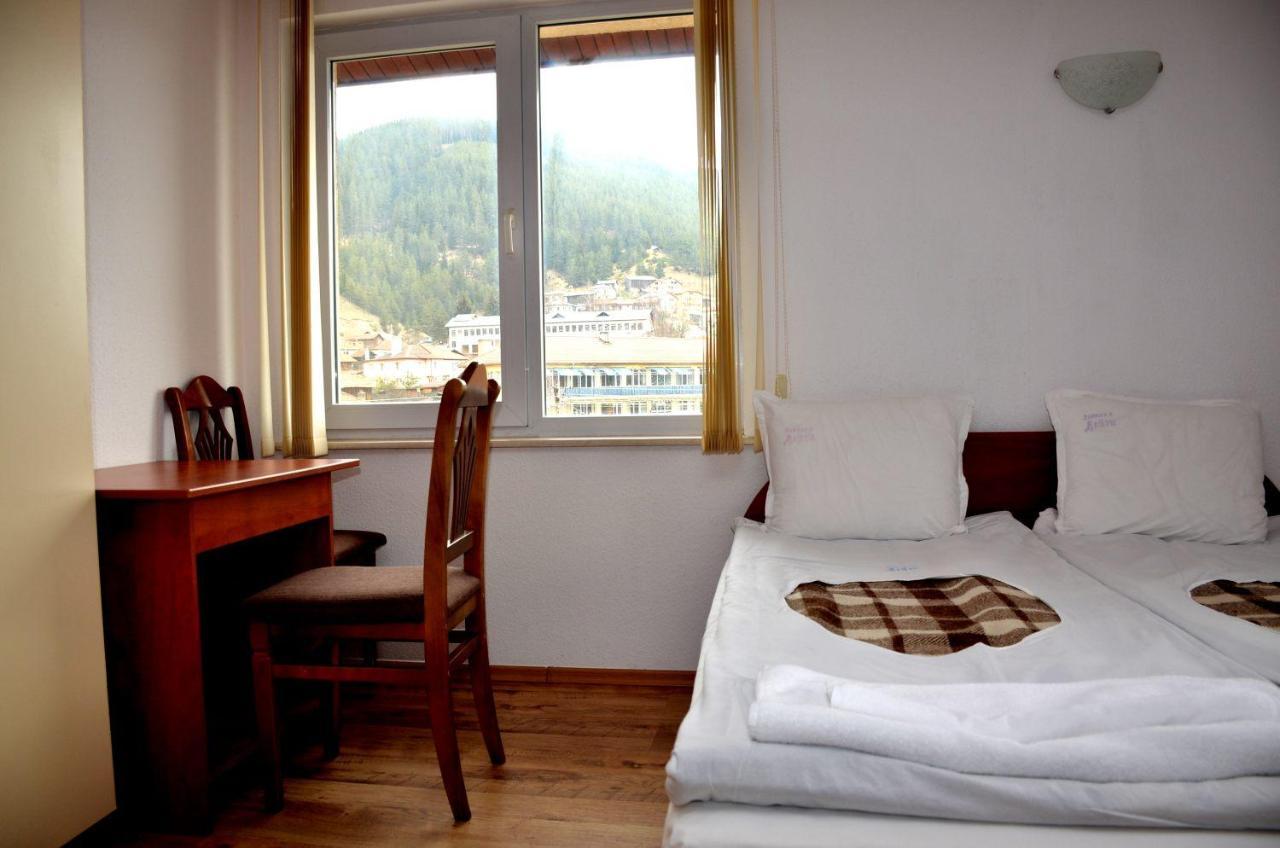Family Hotel Daisy Borino Dış mekan fotoğraf