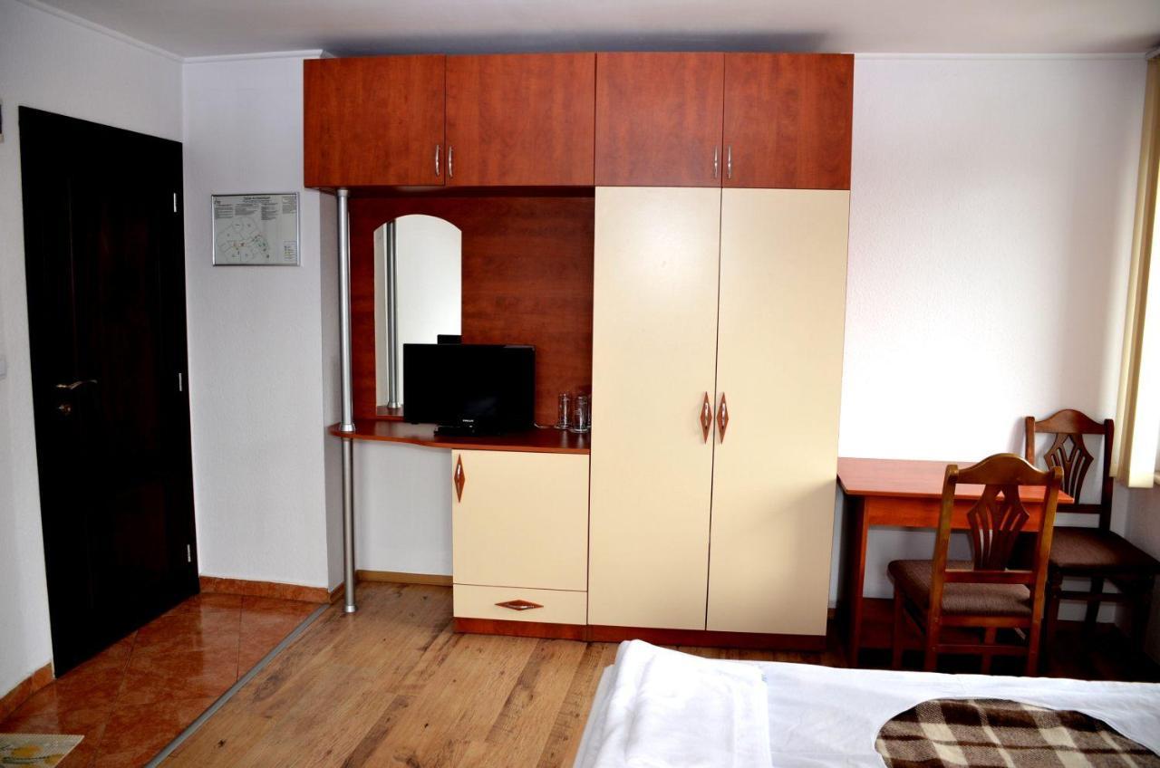 Family Hotel Daisy Borino Dış mekan fotoğraf