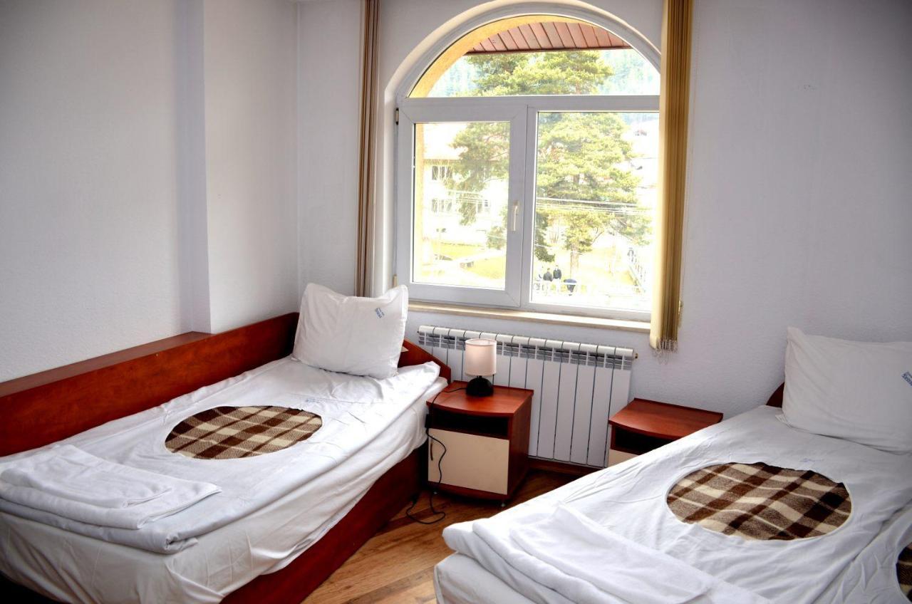 Family Hotel Daisy Borino Dış mekan fotoğraf